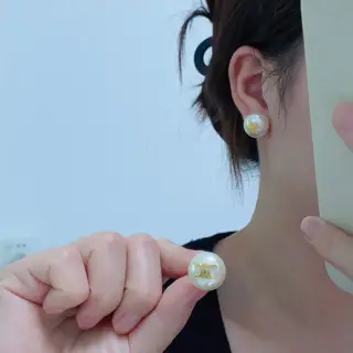 Celine Arc de Triomphe pearl white earrings