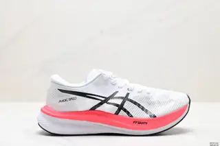 Asics GEL-NIMBUS 26 stable running shoes have a double-layer jacquard mesh design on the 1011B703-100
