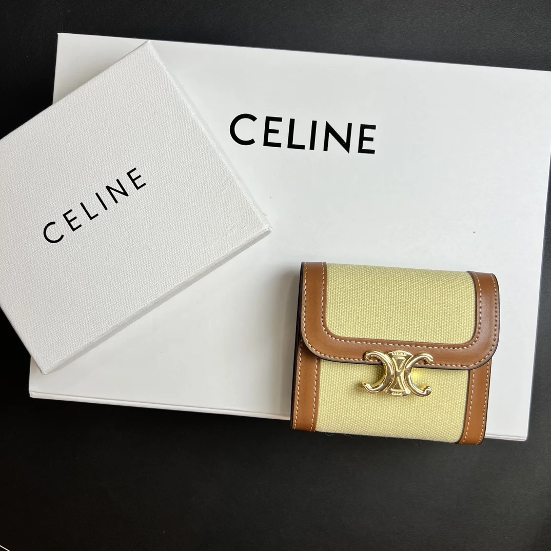 Celine Triomphe