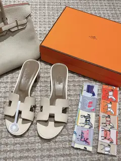 Hermes Palm print Heels