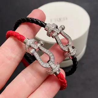 FRED full diamond horseshoe buckle unisex high quality New Year red leather bracelet