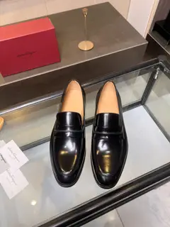 Salvatore Ferragamo men’s leather shoes