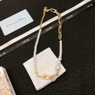 New DIOR necklace Elegant and personalized CD pearl necklace Hot sale