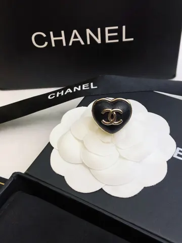 Chanel new love heart ring