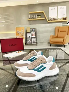 BALLY sports shoes counters are selling original configuration