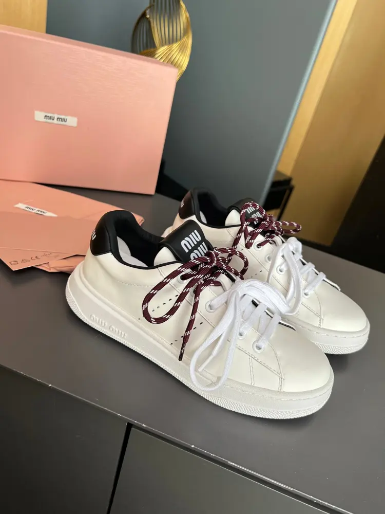 Miu Miu Miu new casual white shoes