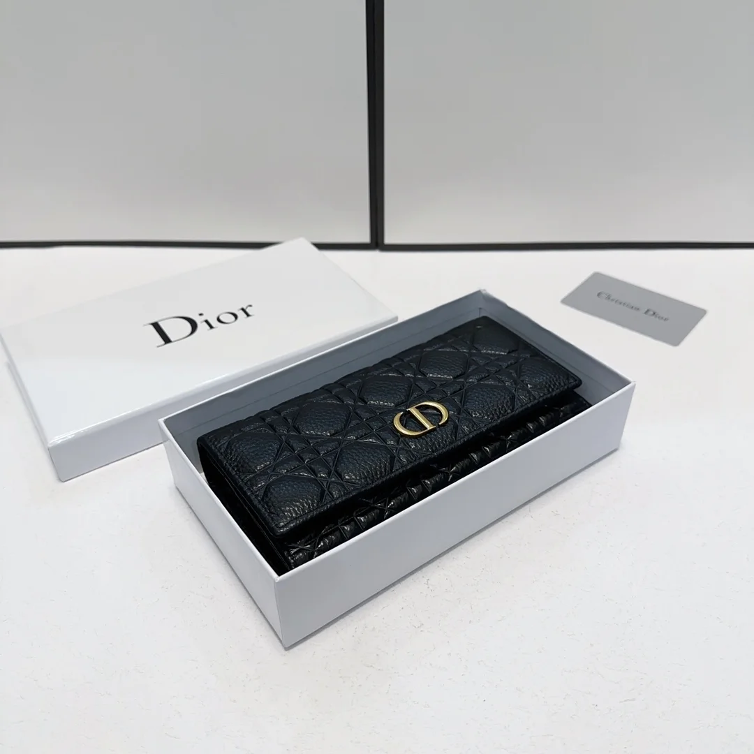 Dior Wallet