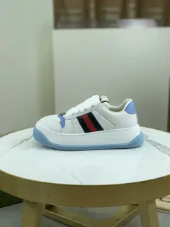 GUCCI low-top sneakers top version