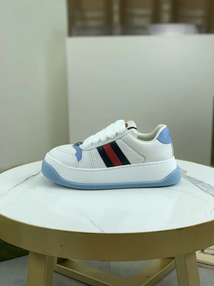 GUCCI low-top sneakers top version