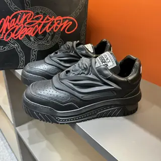 Versace new men’s sports shoes
