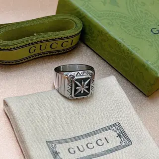 The latest Gucci ring with a higher grade. The same style as celebrities. Anger Forest