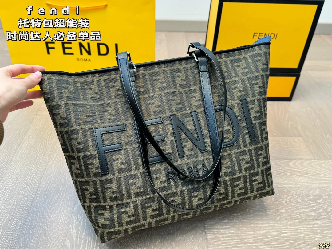 Fendi Tote