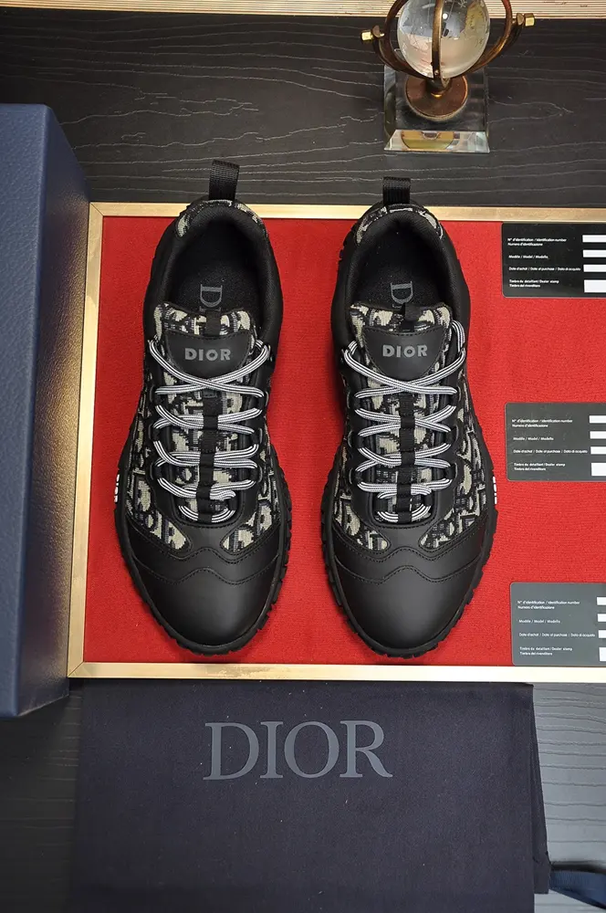 Dior casual men’s high-end brand latest masterpiece: original Italian imported special