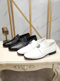 Gucci casual leather shoes. The shoe shape is three-dimensional and handsome