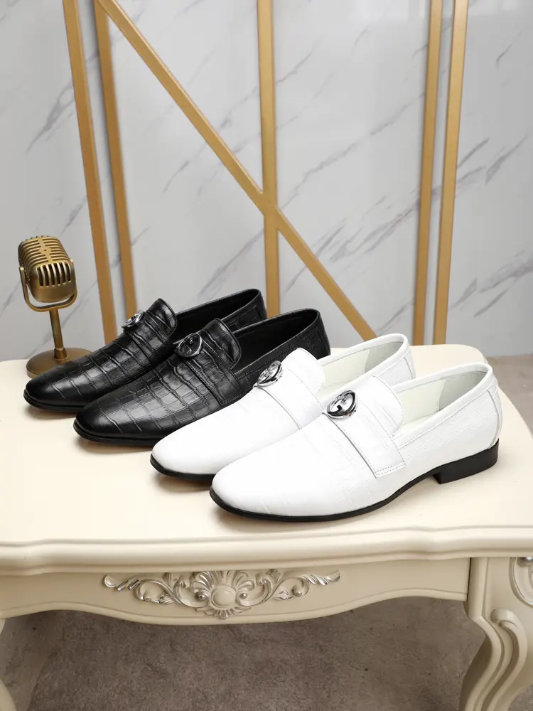 Gucci casual leather shoes. The shoe shape is three-dimensional and handsome