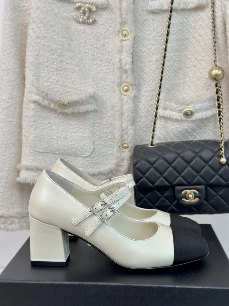 Chanel classic color-blocked double-strap thick-heeled Mary Jane shoes