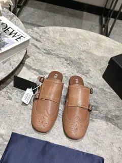 Prada retro tassel half-slippers are a hit