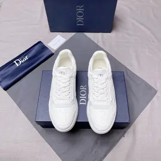 Dior New Products in the Gang Series [Continue Dior’s classic style