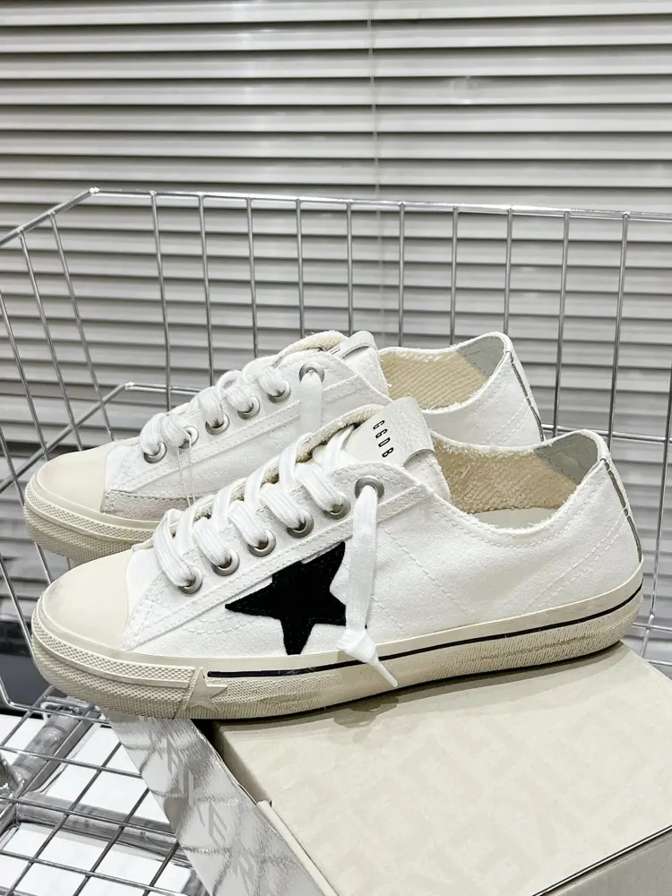 Golden Goose white cloth black star distressed casual shoes