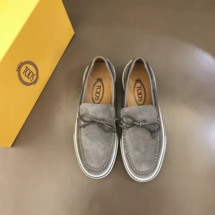 Tods men’s casual loafers