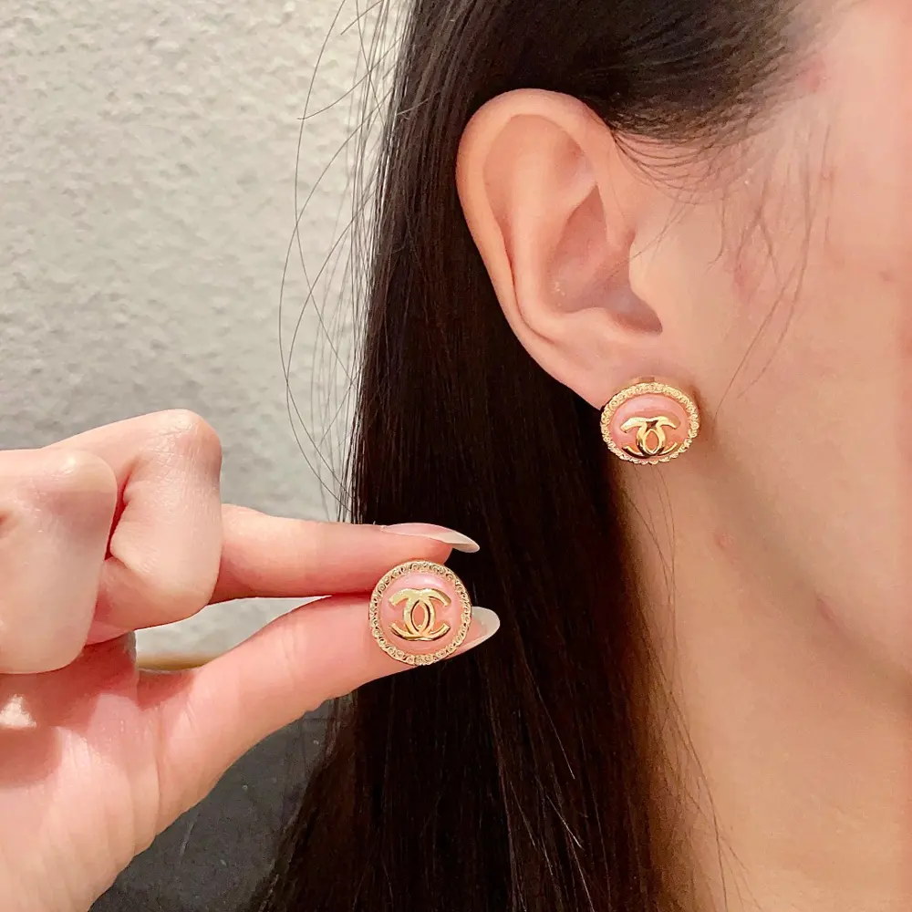 Chanel second-hand earrings