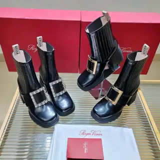 Roger Vivier classic diamond buckle patent leather short boots