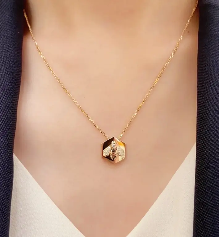 Chaumet bee emblem necklace
