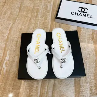 Chanel flip-flops Slippers