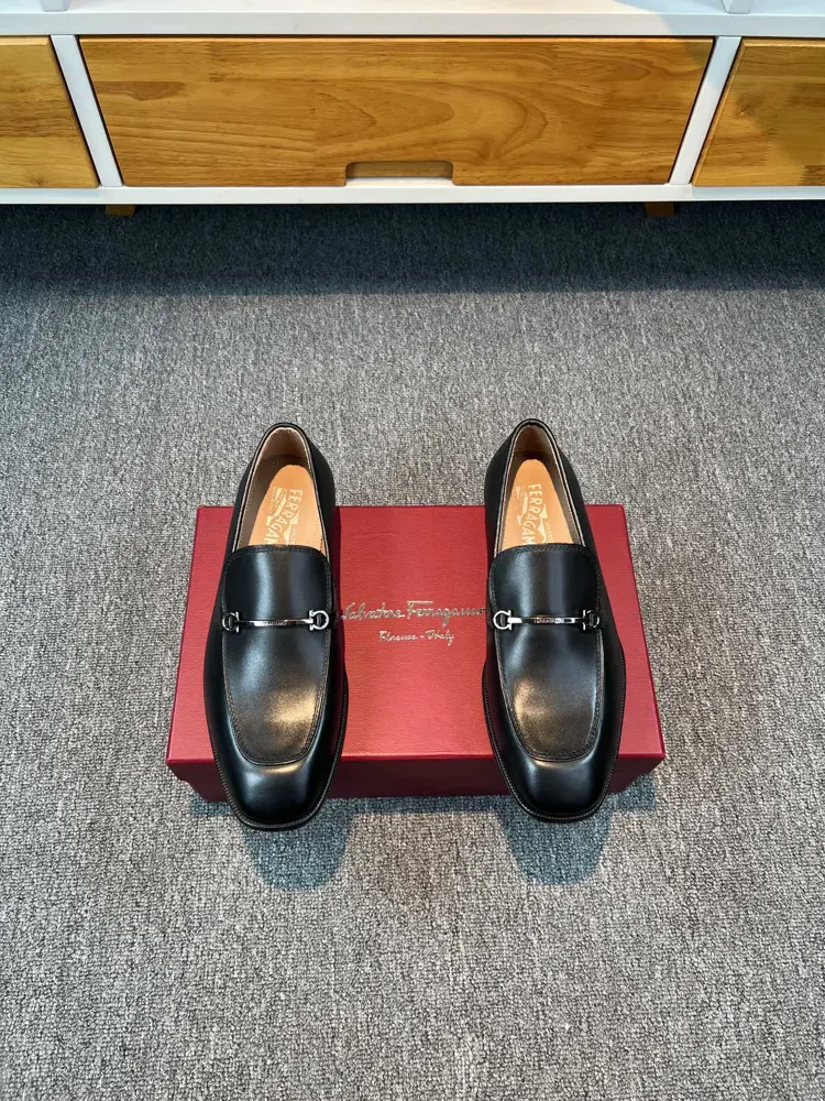 Salvatore Ferragamo men’s leather shoes