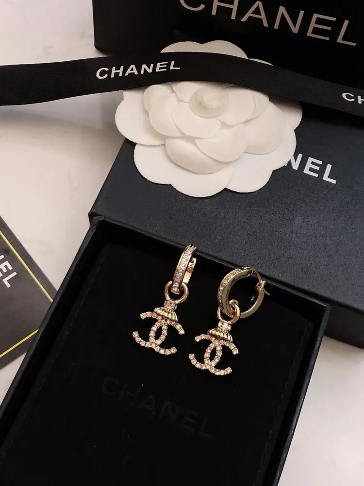 Chanel Double C Round ⭕ Pearl Stud Earrings