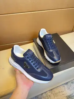 Prada sneakers. Silk calfskin·High frequency brand logo on the shoe·Brand high mercerized