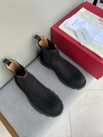 Salvatore Ferragamo autumn and winter new high-top men’s shoes