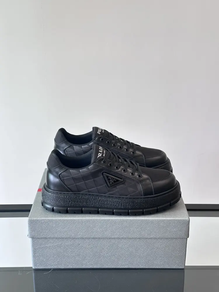 Prada thick-soled casual sneakers