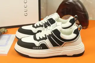Gucci casual shoes. The upper