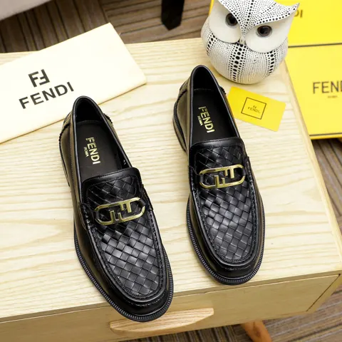 Fendi men’s formal leather shoes Classic series not to be missed The first layer