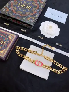 New DIOR CD gold The same brass material as the counter