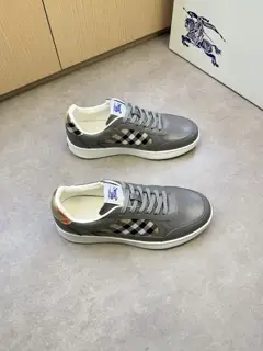 BURBERRY casual sports shoes