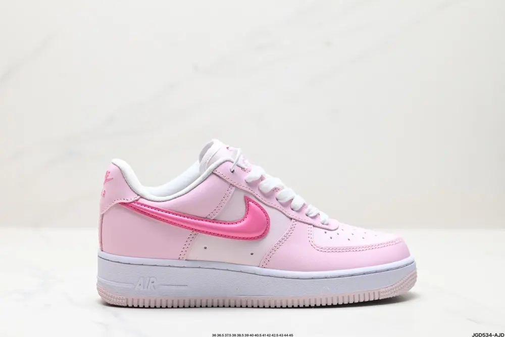 NIKE AlR FORCE 1‘07 Sneakers FJ4146-104
