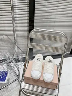 Miu Miu Miu Early Autumn Wool Sneakers New Casual Shoes Thick-soled White Shoes Simple grid