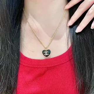 Chanel vintage necklace