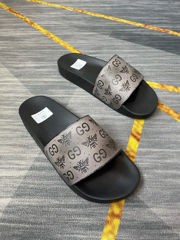 Gucci couple flip flops