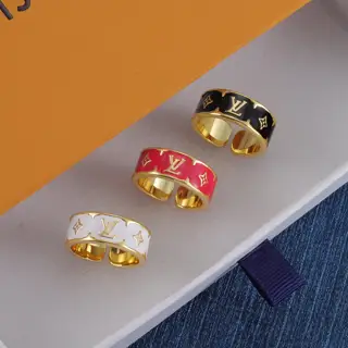 Louis Vuitton ring