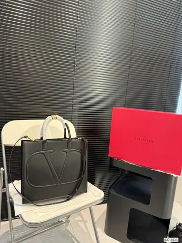 Valentino Tote