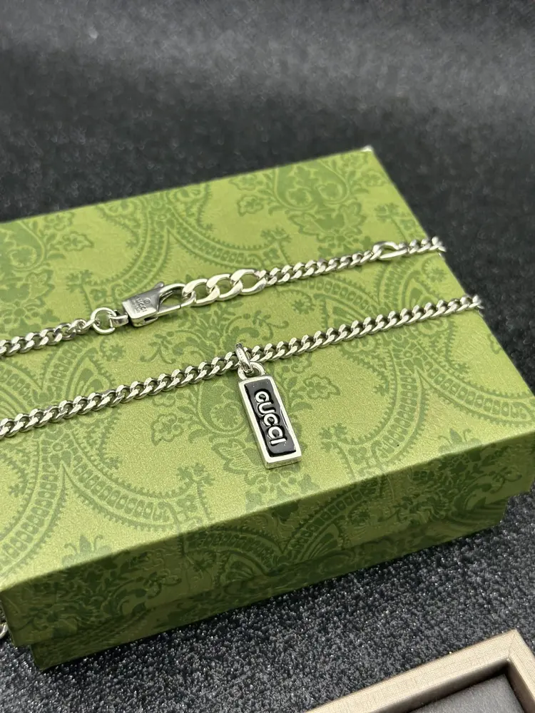 Gucci natural necklace
