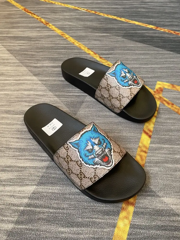 Gucci couple flip flops