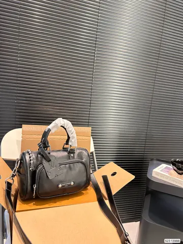 Louis Vuitton Keepall