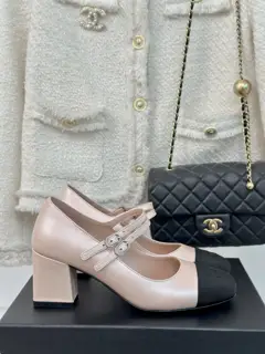 Chanel classic color-blocked double-strap thick-heeled Mary Jane shoes