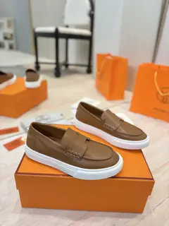 Hermès Kelly buckle casual loafers are now available