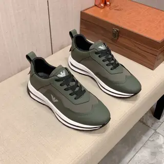 Armani’s fashionable casual shoes