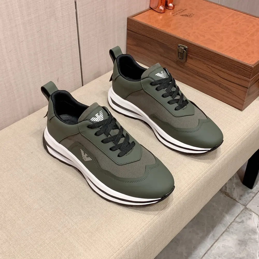 Armani’s fashionable casual shoes